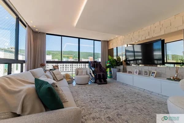 Cobertura Duplex Com 03 Dormitórios Próximo à Praia De Bombas em Bombinhas/SC