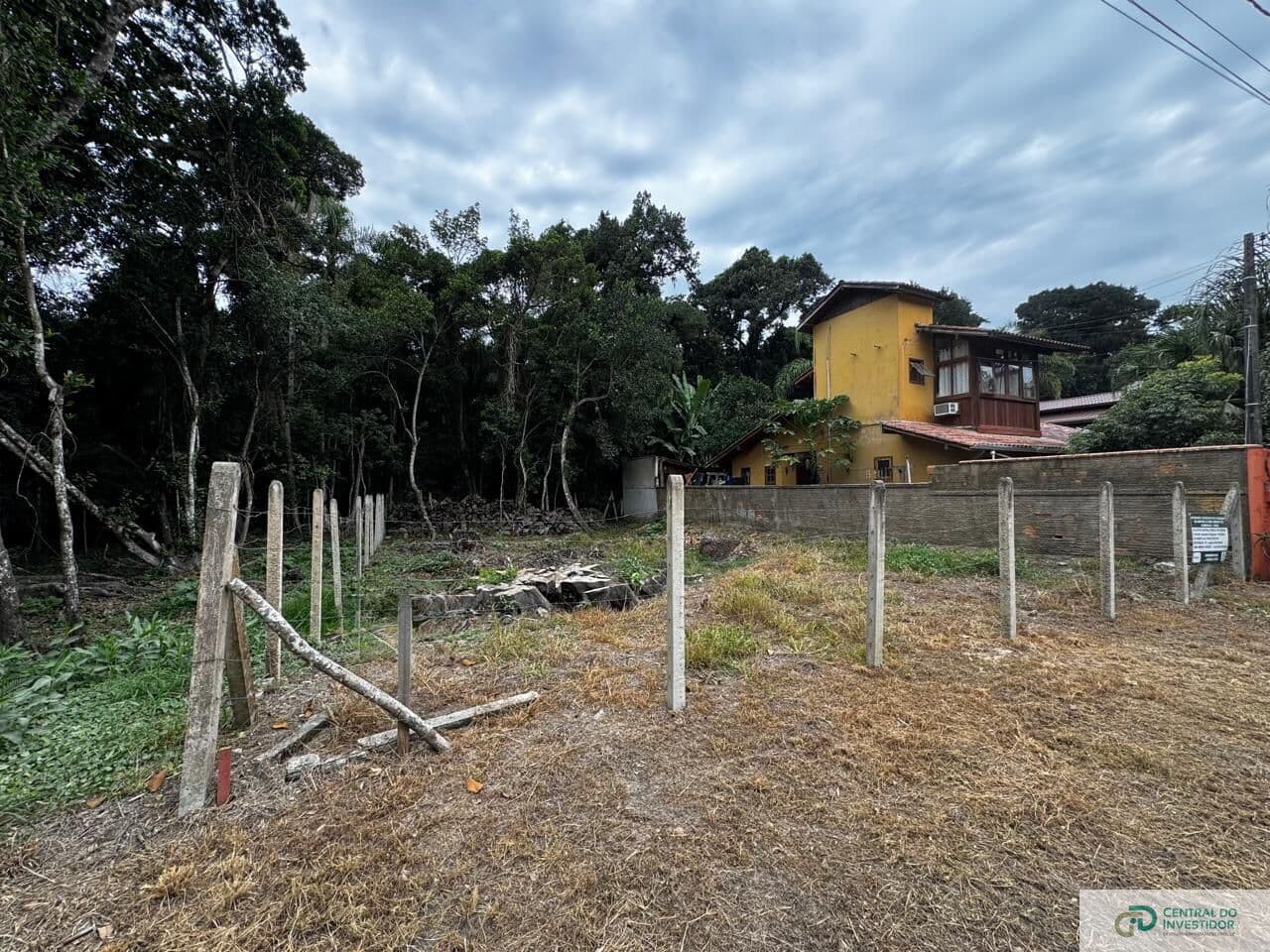 TERRENO À VENDA NA PRAIA DE MARISCAL – BOMBINHAS/SC