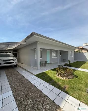 Casa à Venda No Centro de Bombinhas - SC! Centro - Bombinhas/SC