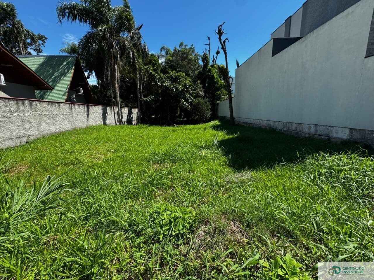 Terreno à Venda na Praia de Mariscal – Bombinhas/SC