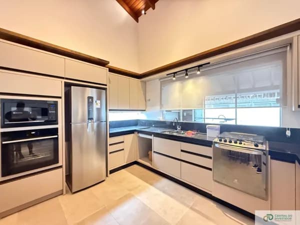 Oportunidade Exclusiva No Mariscal! Casa Plana à Venda Pronnta Para Morar - Bombinhas/SC Canto Grande
