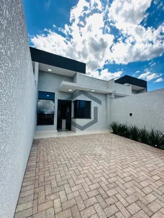 Casa nova no Siena com móveis planejados