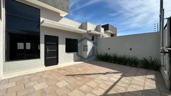 Casa nova com móveis planejados