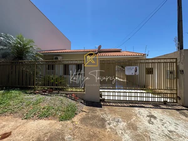 Casa em Umuarama - Jardim Birigüi