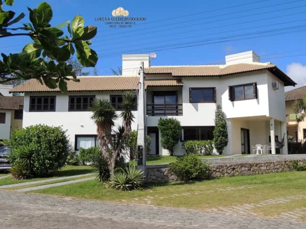 Casa Alvenaria para Aluguel em Morrinhos Garopaba-SC