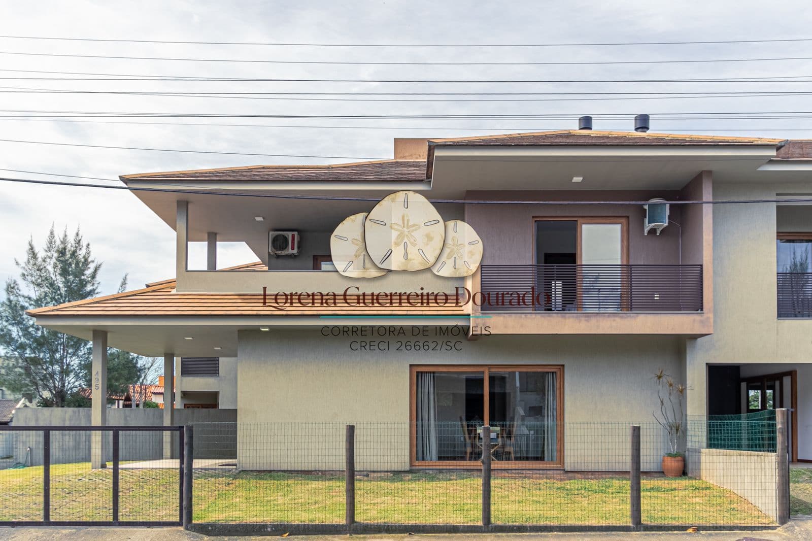 Casas, duplex, 3 suites com ar condicionado, a mts do mar, bairro Morrinhos