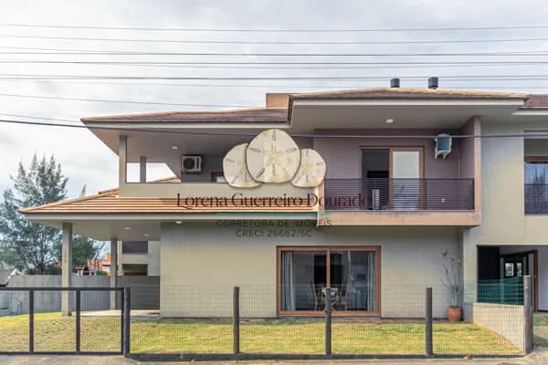 Casas, duplex, 3 suites com ar condicionado, a mts do mar, bairro Morrinhos