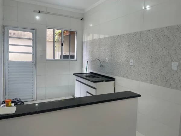 Casa em Condomínio Churrasqueira - Jardim Melvi, Praia Grande