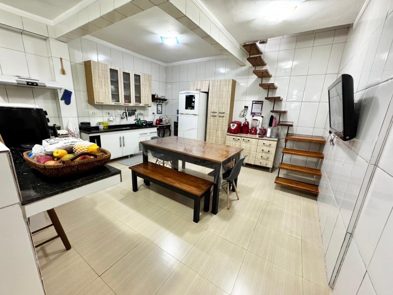Casa 3 dormitórios, mobiliado - Maracanã