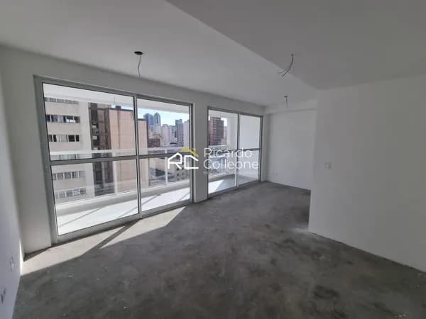 Apartamento Studio, 34m2, Ampla Sacada. Novo!