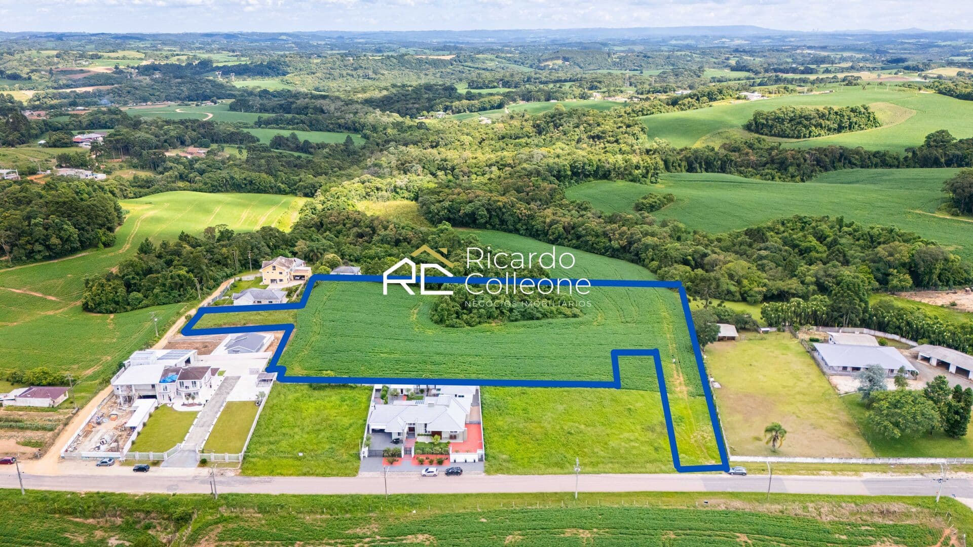 Terreno com 16.073m2, possibilidade de Desmembramento. Contenda – Bairro Serrinha.