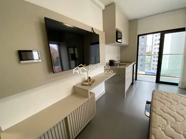 Apartamento Studio PORTEIRA FECHADA! 25m2 , Varanda com Churrasqueira.