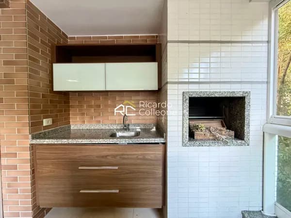 Apartamento Alto Padrão, Porteira Fechada! 3 Suítes, 3 Vagas, Face Norte.
