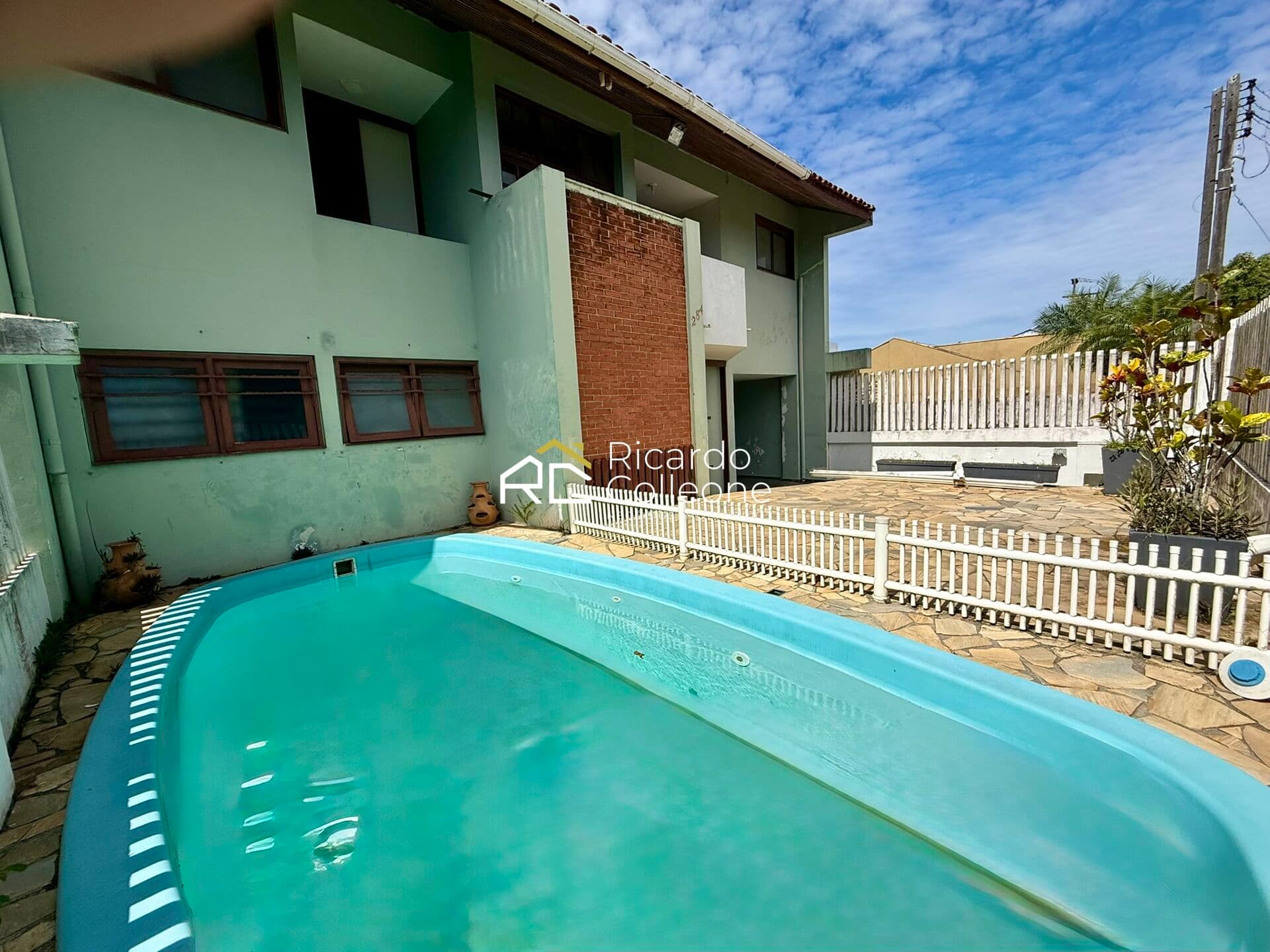 Casa Sobrado 70 metros do Mar! 247m2, 5 quartos.
