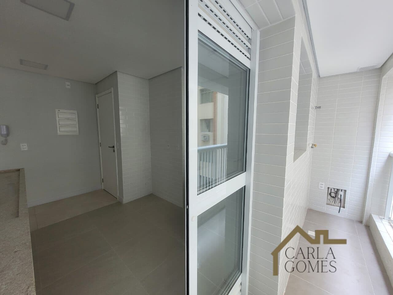 Apartamento em Ponta da Praia, Santos/SP
