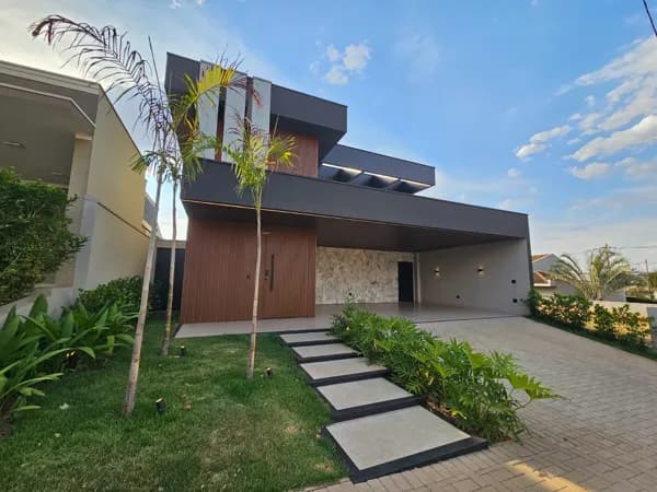 Casa com 4 suítes - Recanto do Lago