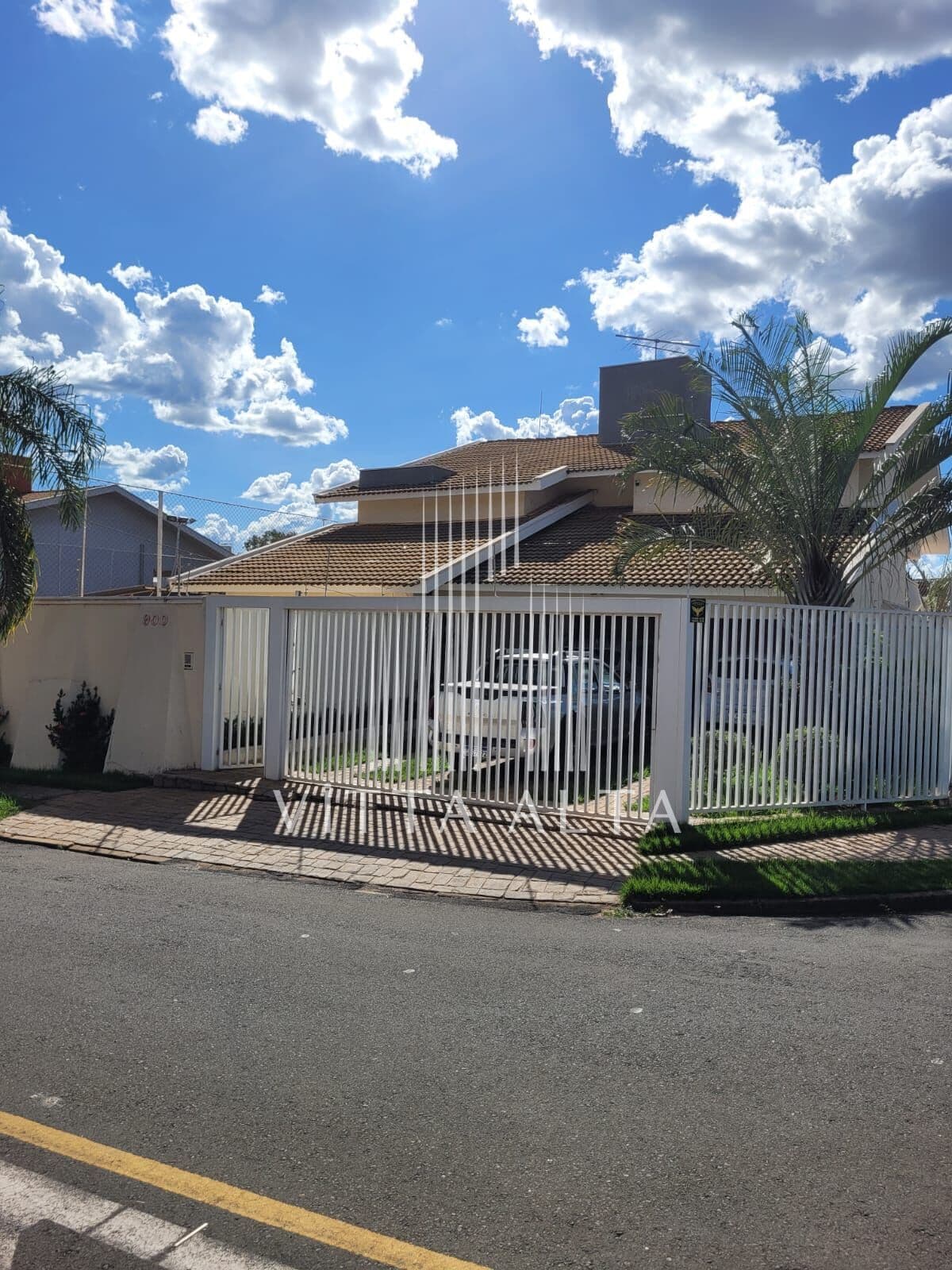 🏡 Casa Imponente no Mançour Daud – São José do Rio Preto