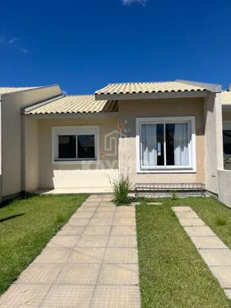 Casa 2 dotmitórios com suíte e semi mobiliada, no Villagio Blu