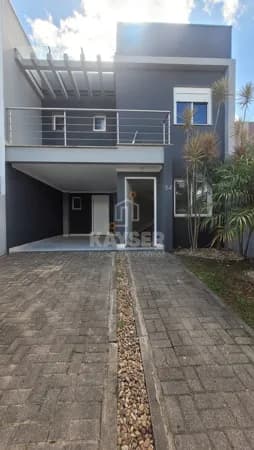 Sobrado próximos ao Vale Ville