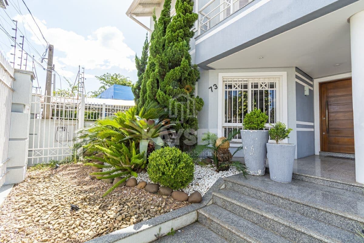 Casa em Cachoeirinha - Vila Cachoeirinha