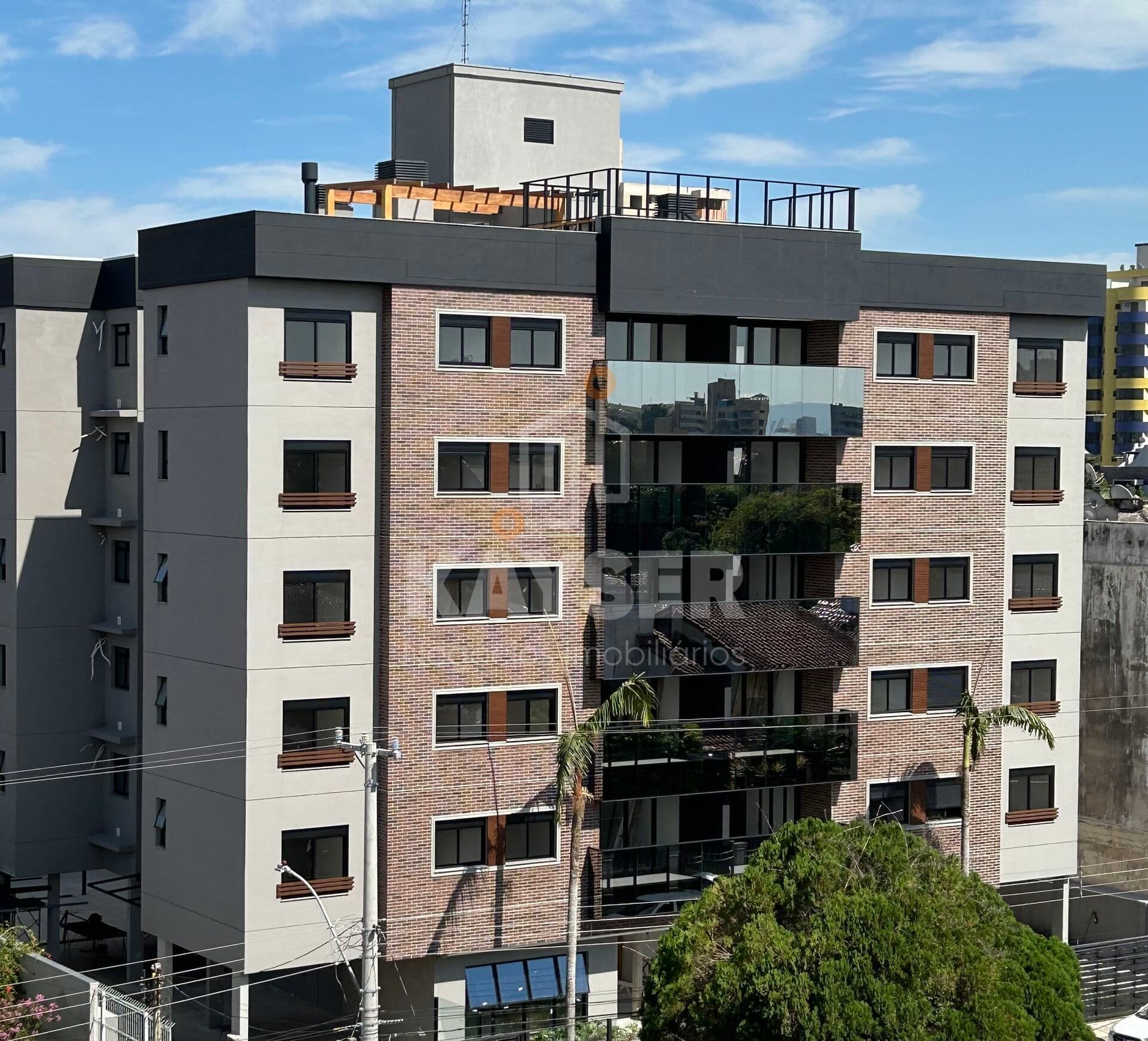 Apartamentos à venda de 3 dormitórios no bairro Eunice