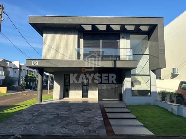 Casa padrão Sobrado no Villagio Piacenza junto ao Central Park em Cachoeirinha