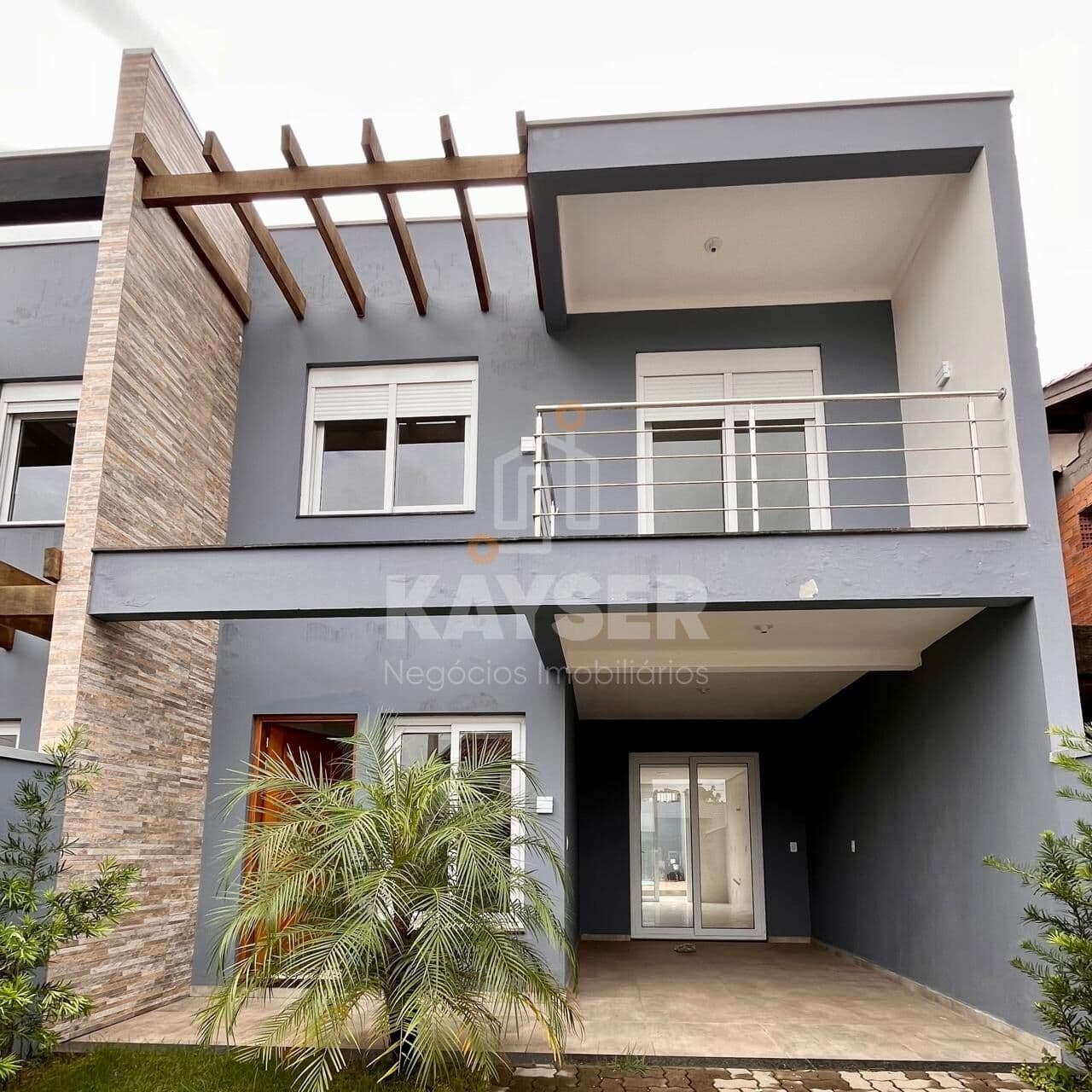 Sobrado novo, excelente padrão de acabamento, Parque dos Anjos (Gravataí)