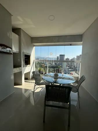 Apartamento em Itapema - Meia Praia