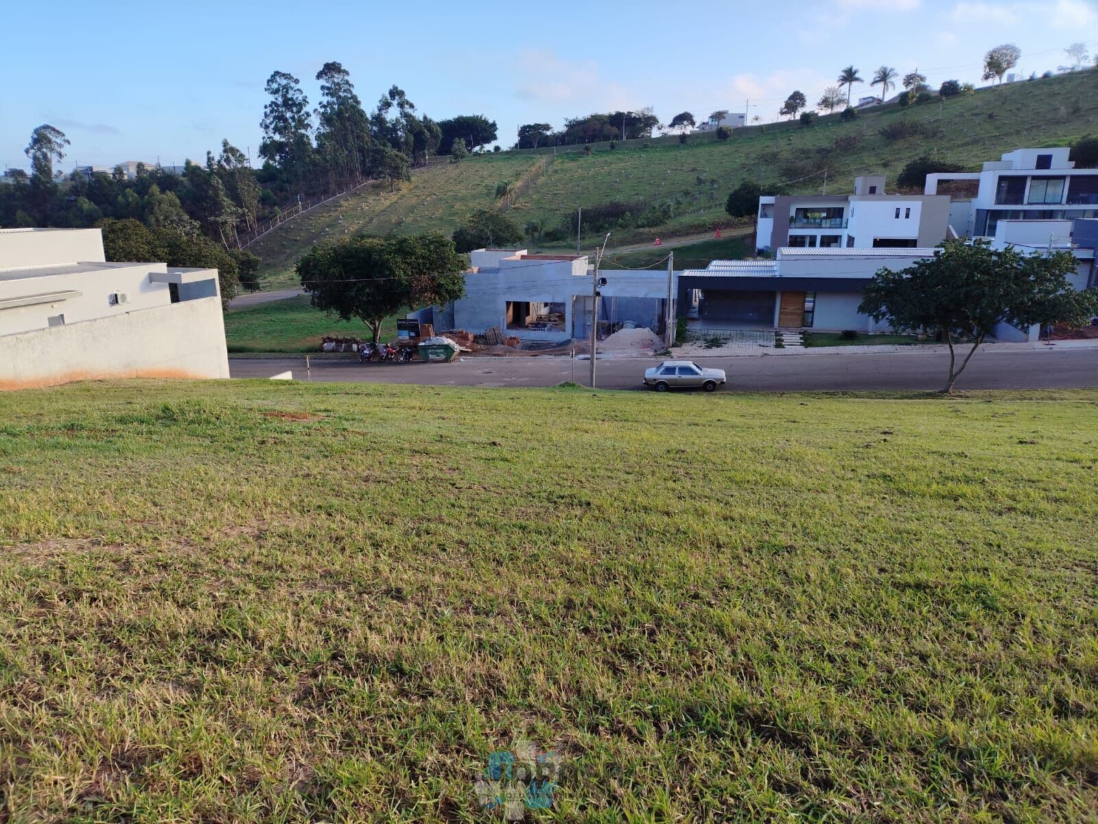 Terreno em condomínio de alto padrão