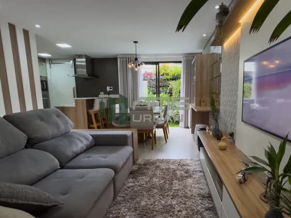Casa Triplex em Jardim Social, Curitiba/PR
