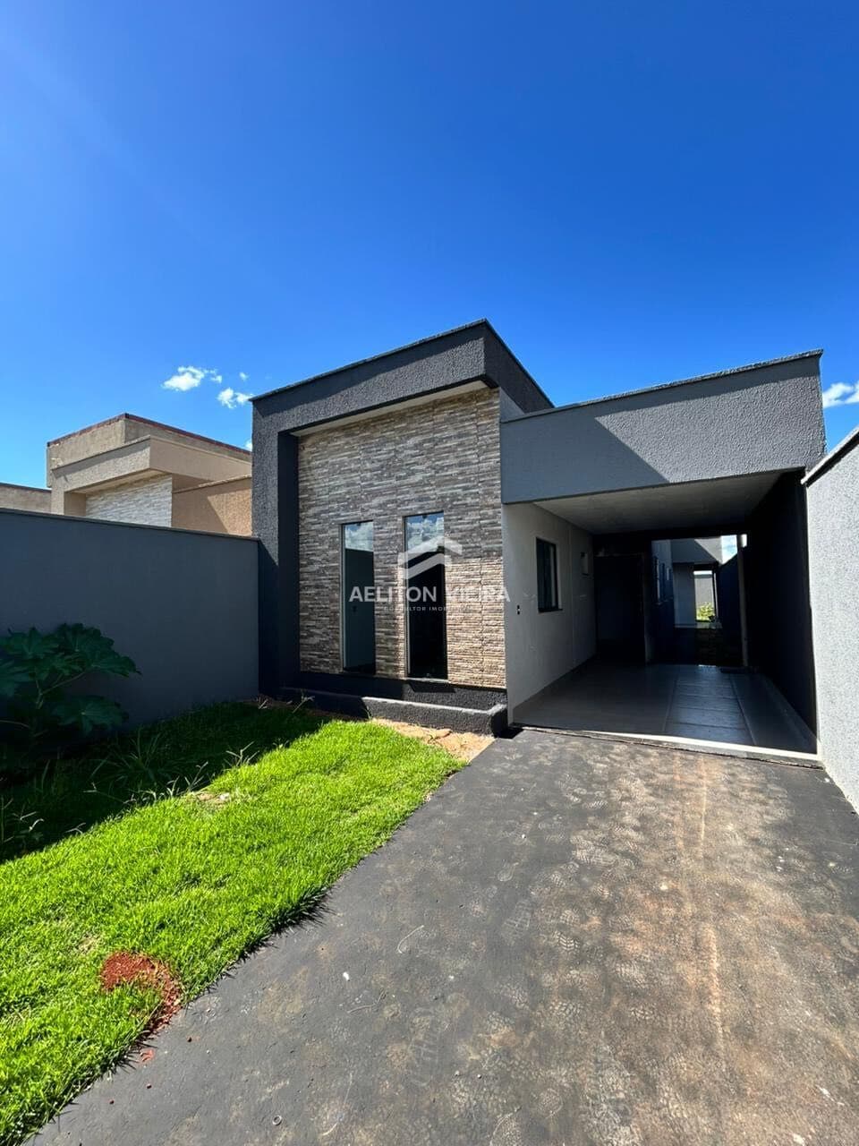 Casa à Venda no Residencial Vieira, em Trindade