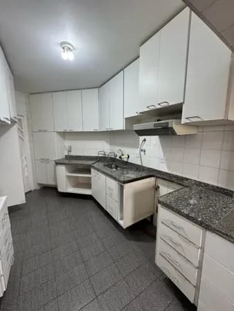 Apartamento de 3 Dormitórios com Suíte e Sauna