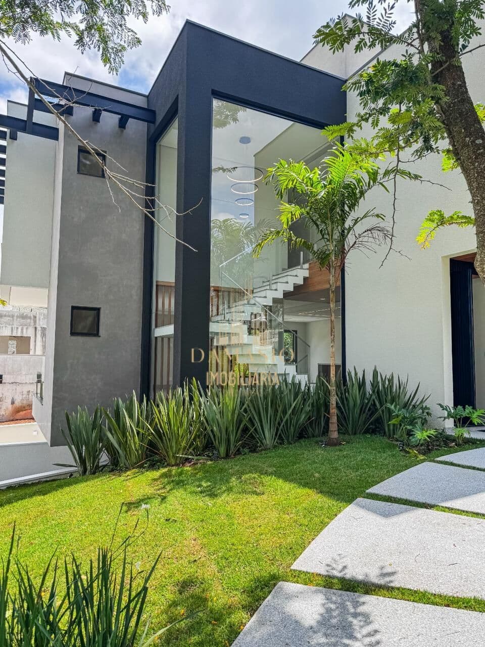 Casa em Santana de Parnaíba - Suru