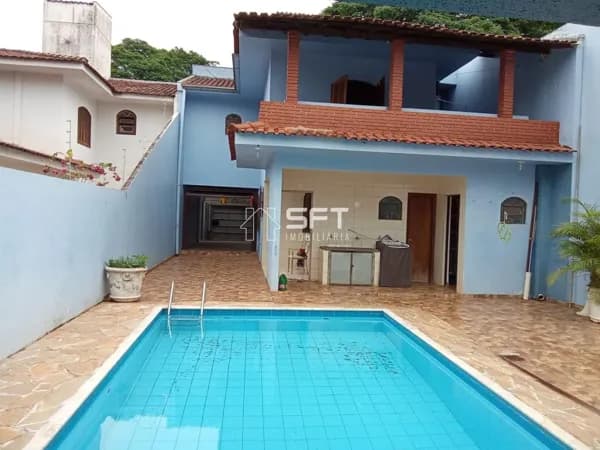 Sobrado com 3 suítes à venda, 196m² por R$ 1.000.000 - Zona 02 - Maringá/PR