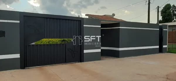 Casa com 1 suíte e 2 dormitórios à venda por R$ 390.000 - Jardim Colibri - Dourados/MS