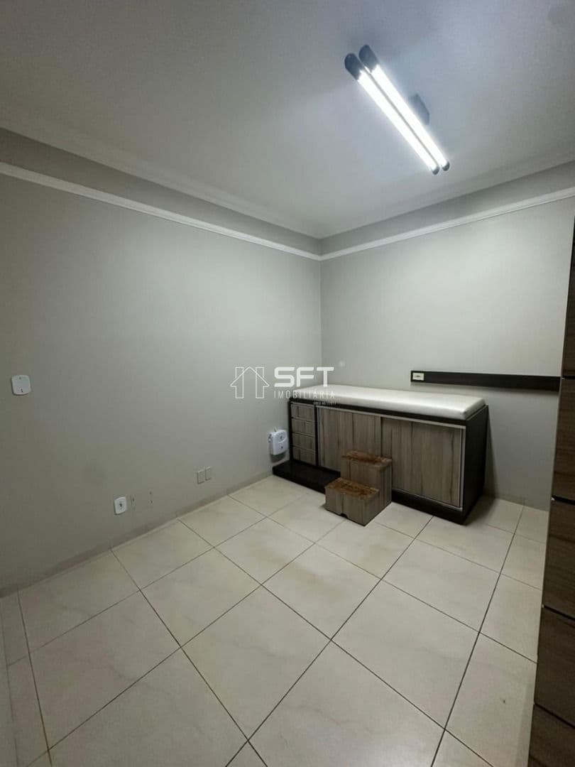 Sala para alugar por R$ 3.800,00/mês - Centro - Dourados/MS