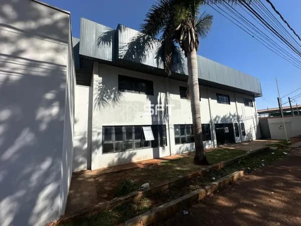 Salão - venda por R$ 13.000.000 ou aluguel por R$ 16.000/mês - Centro - Dourados/MS
