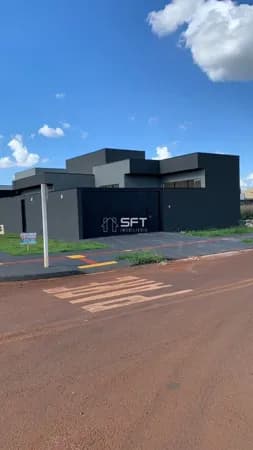 Casa com 1 suíte e 2 dormitórios à venda, 130m² por R$ 750.000 - Santa Fé - Dourados/MS