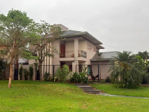 Sobrado com 1 suíte e 3 dormitórios para alugar por R$ 8.000/mês - Vila Planalto - Dourados/MS