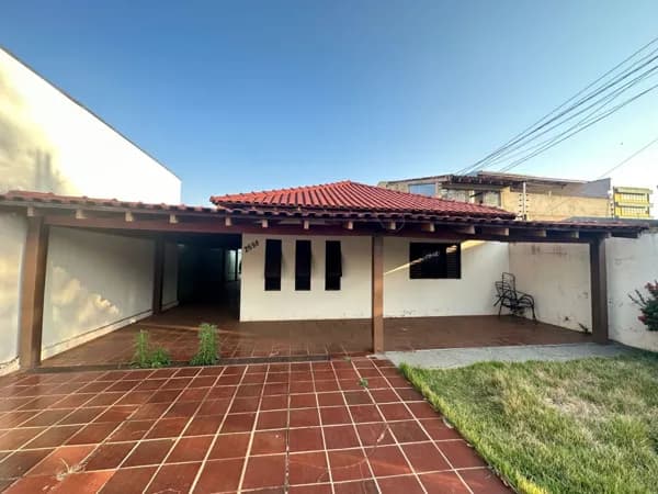 Casa com 3 dormitórios à venda, 175 m² por R$ 1.000.000 - Vila Planalto - Dourados/MS