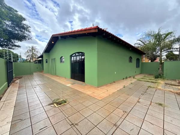 Casa para alugar, 290m² por R$ 8.000/mês - Vila Planalto - Dourados/MS