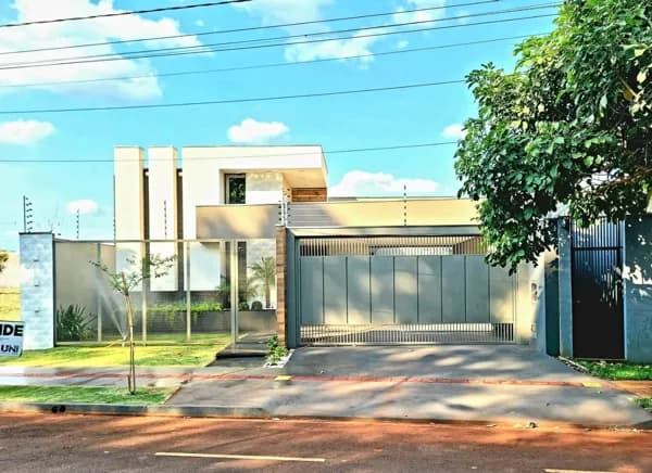 Casa com 3 dormitórios sendo 1 suíte à venda, 133 m² por R$ 765.000 - Jardim Cristhais I - Dourados/MS