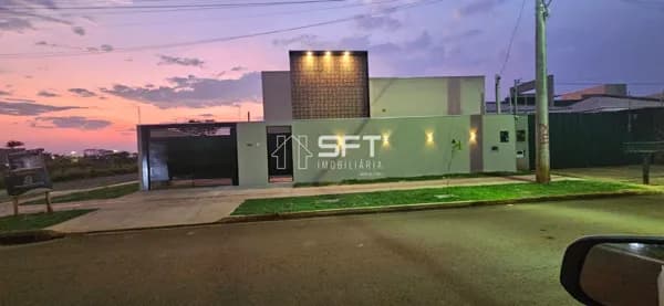 Casa de esquina com 1 suíte 2 dormitórios à venda, 78m² por R$ 449.900 - Santa Fé - Dourados/MS