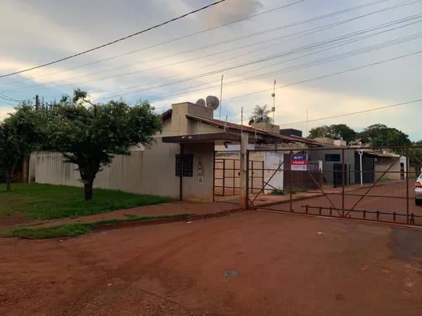 Casa com 2 dormitórios à venda por R$ 250.000,00 - Chácaras Trevo - Dourados/MS
