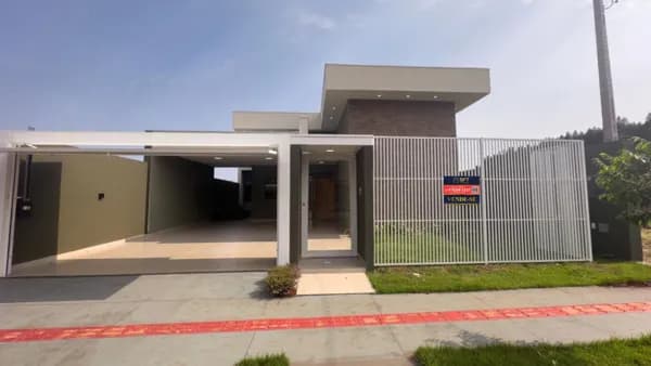 Casa com 1 suíte e 2 quartos à venda por R$ 825.000 - Jardim Cristhais I - Dourados/MS