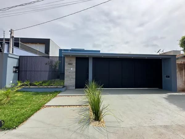 Casa com 1 suíte e 2 dormitórios à venda, 116m² por R$ 790.000 - Conjunto Residencial Monte Carlo - Dourados/MS