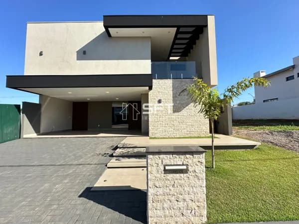 Sobrado com 4 dormitórios à venda, 229 m² por R$ 1.900.000,00 - Porto Seguro - Dourados/MS