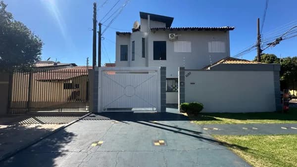 Sobrado com 4 dormitórios à venda, 218m² por R$ 1.200.000 - Vila Progresso - Dourados/MS