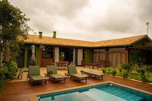 Chácara com 4 dormitórios à venda por R$ 2.800.000,00 - Vila Vargas - Dourados/MS
