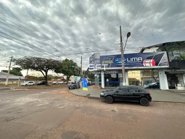 Sobrado à venda por R$ 2.700.000 - Jardim América - Dourados/MS